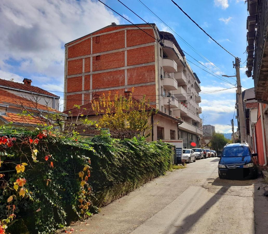Limone Apartmani Nisz Zewnętrze zdjęcie